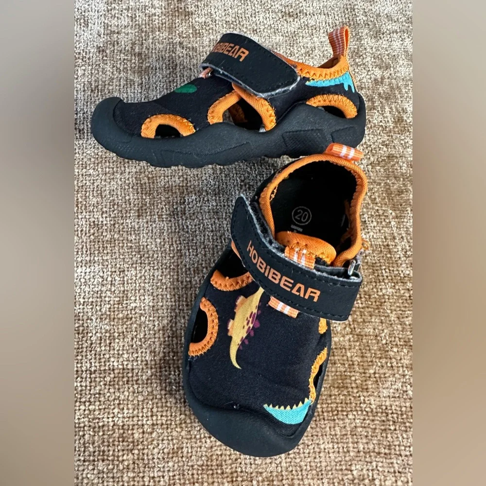 Hobibear Dinosaur Sandals/ Water Shoes Size 5 US